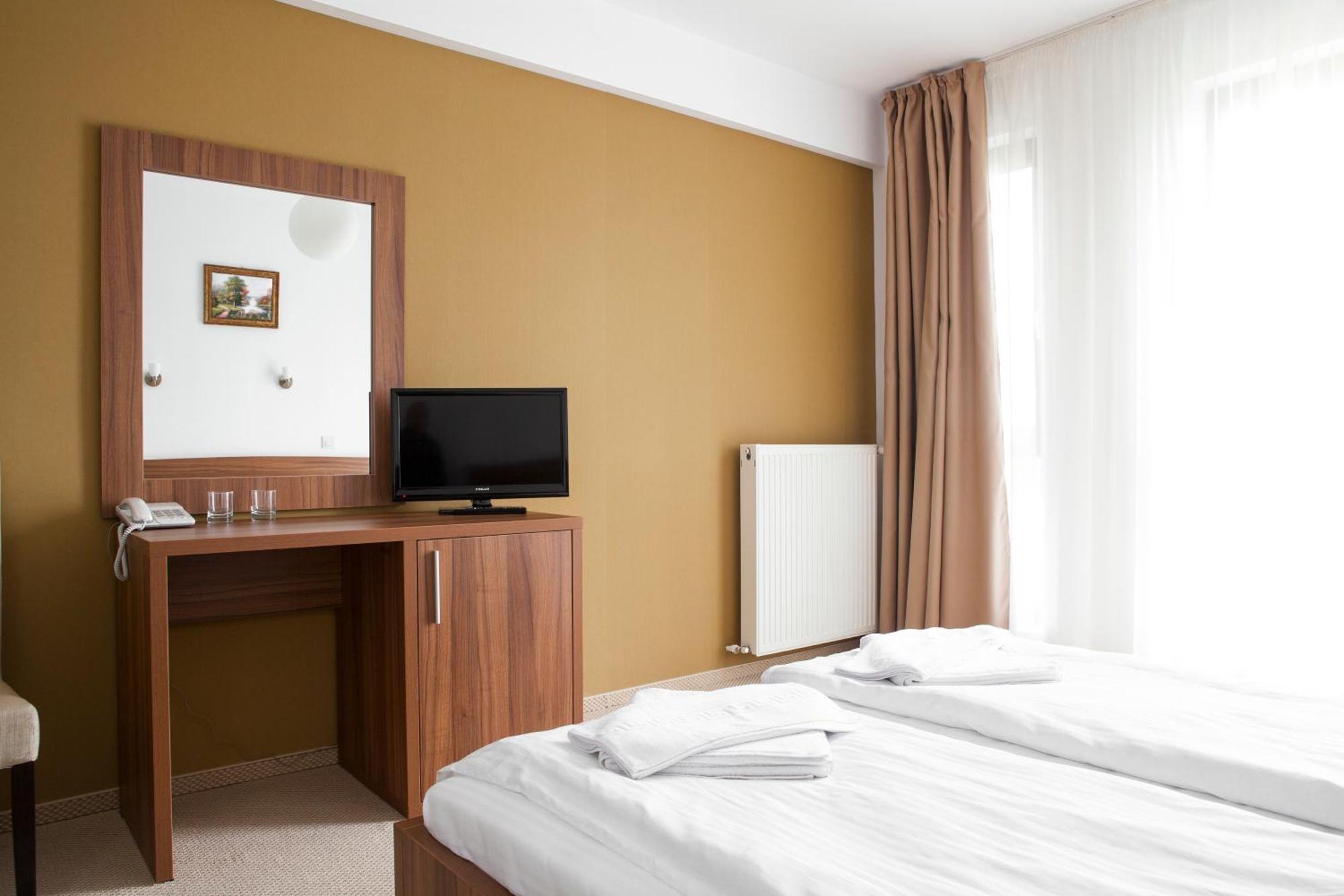 Hotel Mariss Alba Iulia Exterior foto