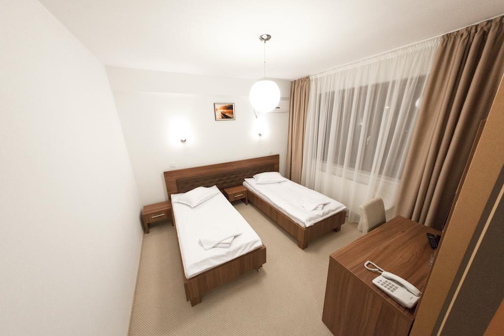 Hotel Mariss Alba Iulia Quarto foto